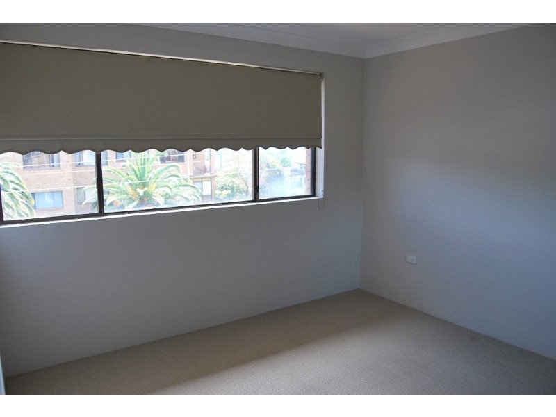 8/25 Edward Street, Wollongong NSW 2500