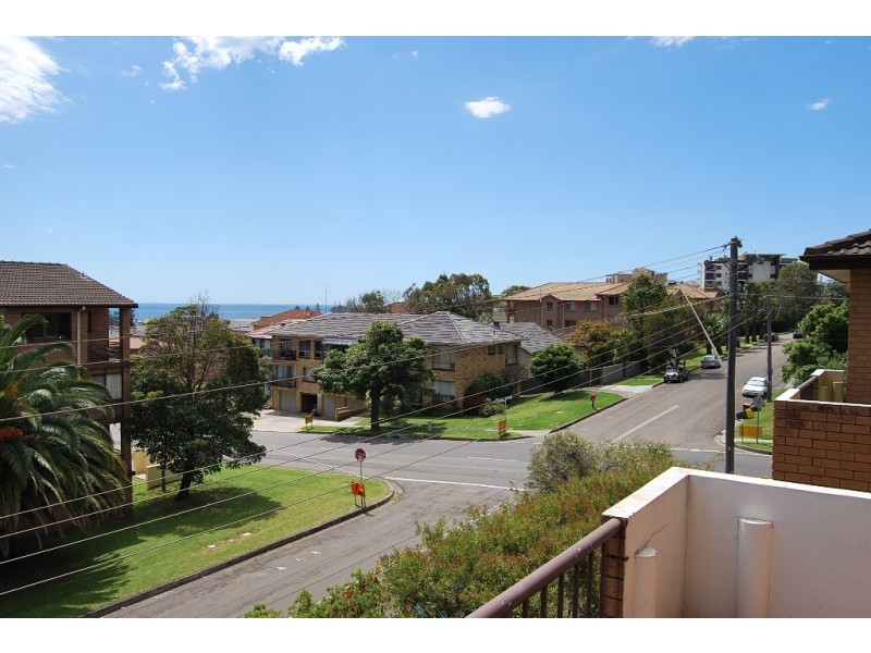 8/25 Edward Street, Wollongong NSW 2500