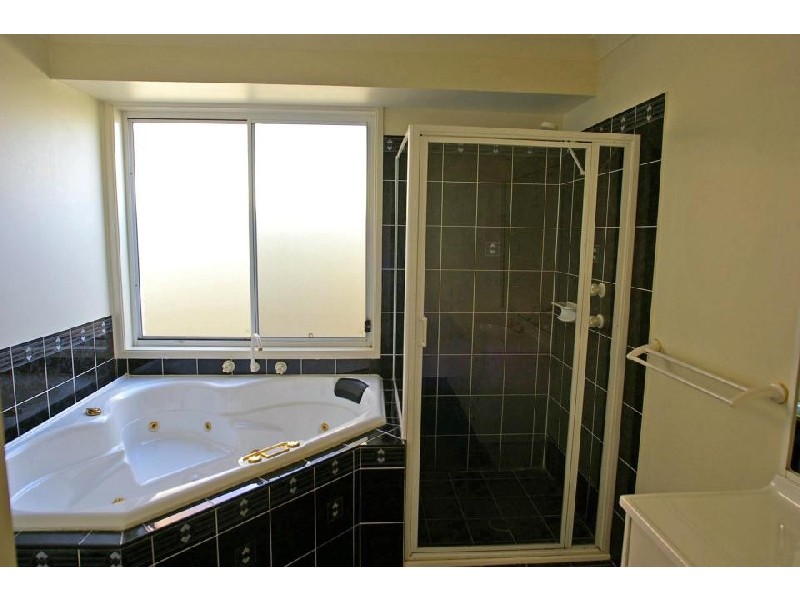 8 James Bailey Drive, Harrington Park NSW 2567