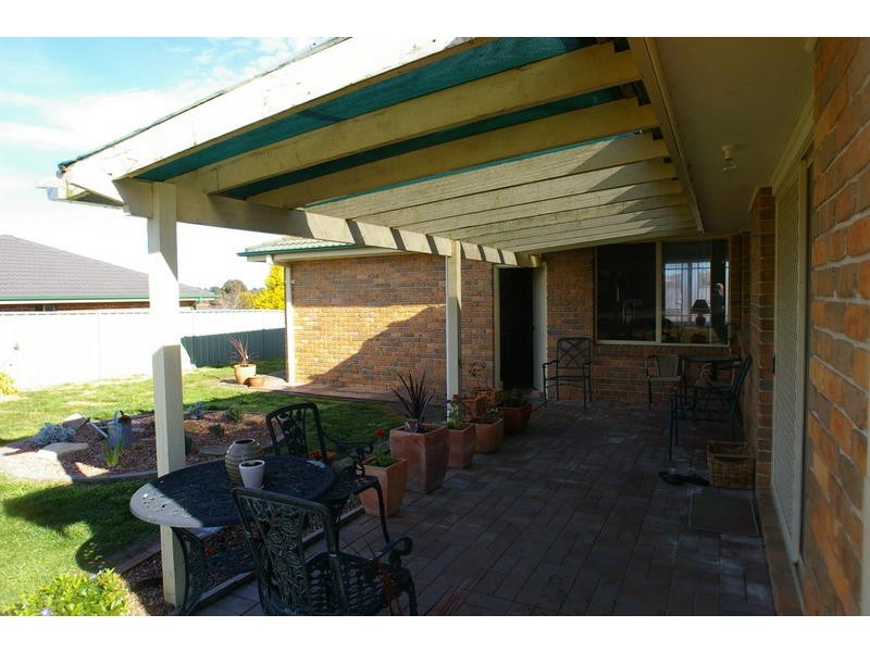 21 Robina Drive, Bowral NSW 2576