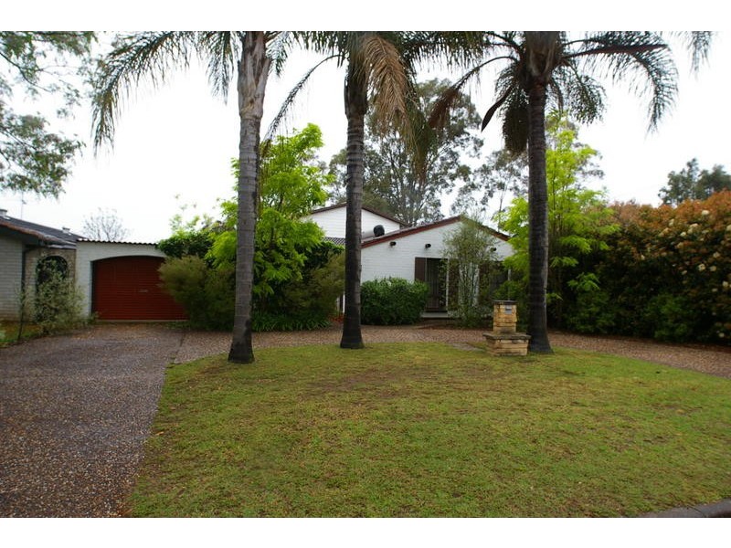 12 Lowe Crescent, Elderslie NSW 2570