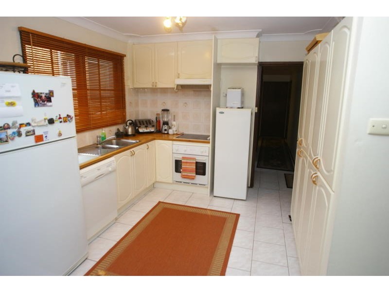 12 Lowe Crescent, Elderslie NSW 2570