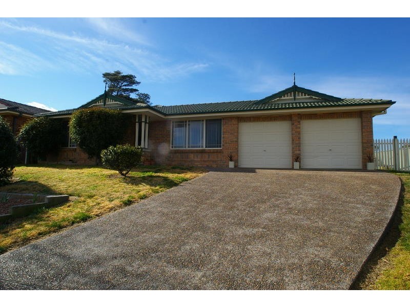 21 Robina Drive, Bowral NSW 2576