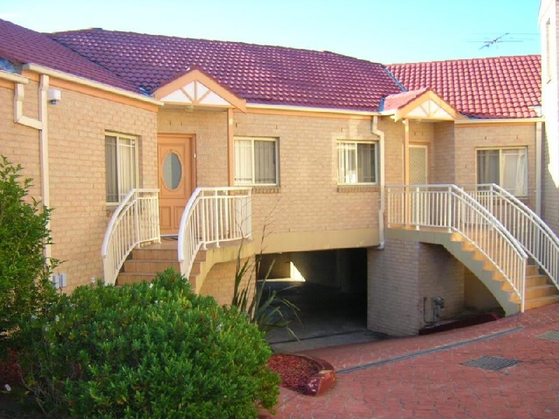 4/11-13 Orpington St, Bexley NSW 2207