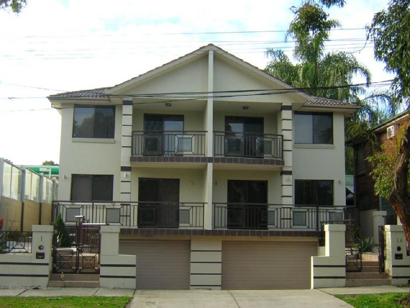 1 Gungah Bay Rd, Oatley NSW 2223