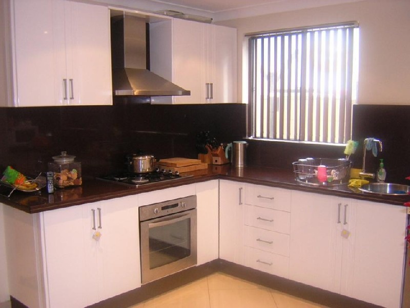 1 Gungah Bay Rd, Oatley NSW 2223