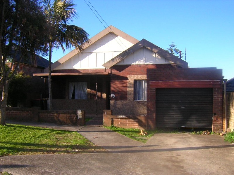 15 Perrys Ave, Bexley NSW 2207