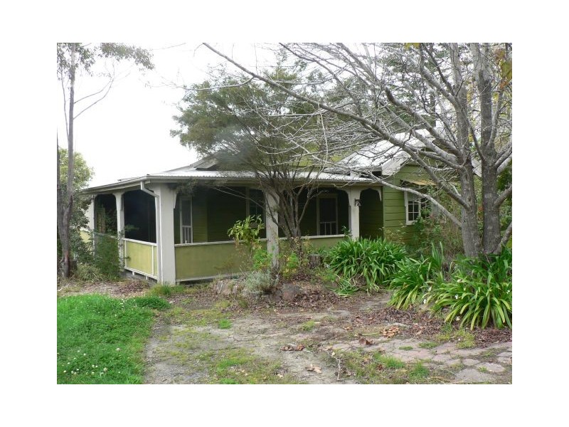 12 Taylor Road, Woodford NSW 2778