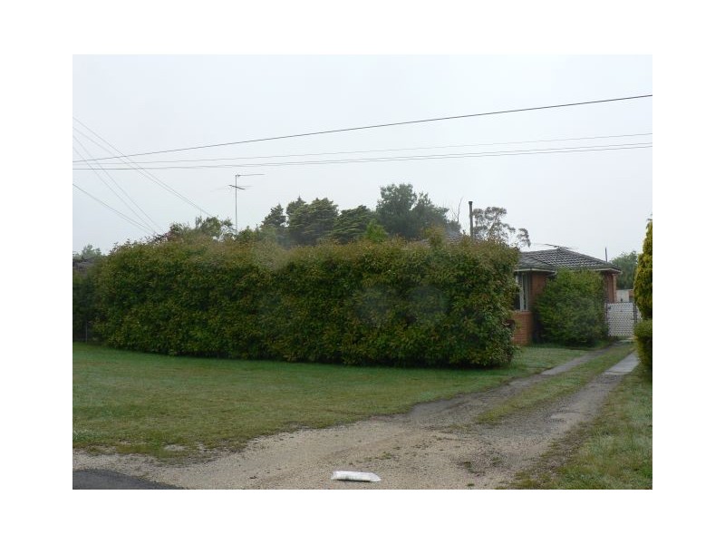 12 Fitzgerald Street, Wentworth Falls NSW 2782