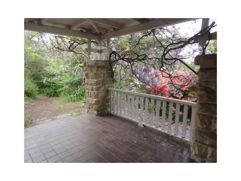 2 OLD BATHURST ROAD, Woodford NSW 2778