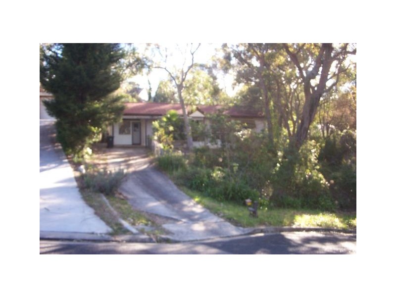 12 Grey Gum Dr, Woodford NSW 2778