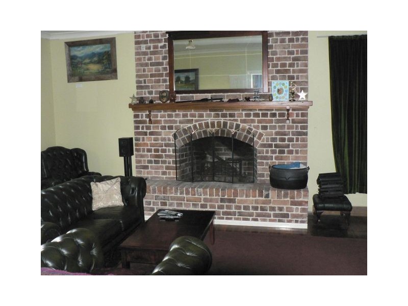 21 Taylor Road, Woodford NSW 2778