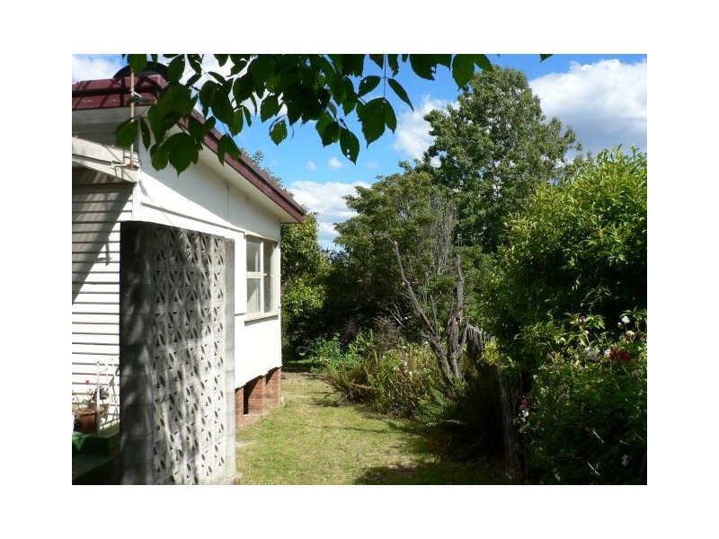 6 Adelaide St, Lawson NSW 2783