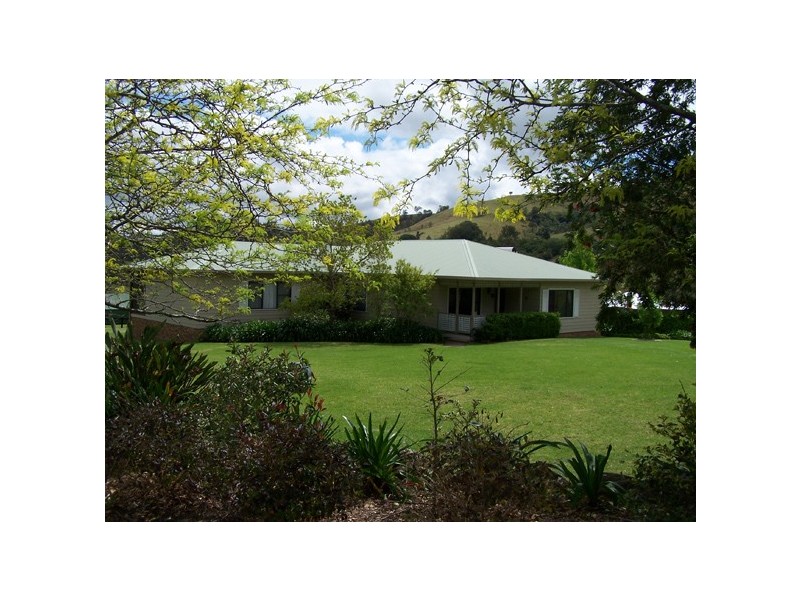 2443 Paterson River Road, Lostock NSW 2311