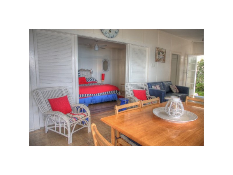 4 Ocean Street, Yamba NSW 2464