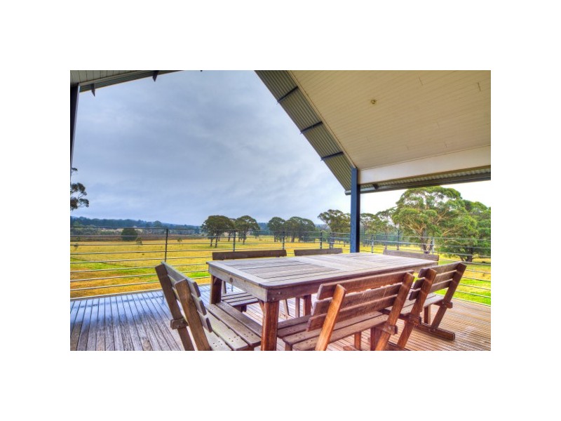 “Highland Park” 1338 Highland Way, Wingello NSW 2579