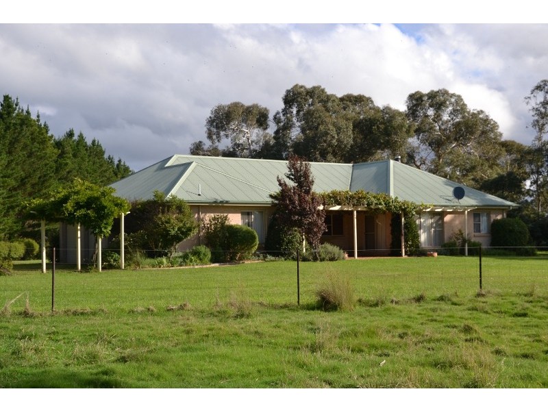250 Garbutts Road, Wingello NSW 2579