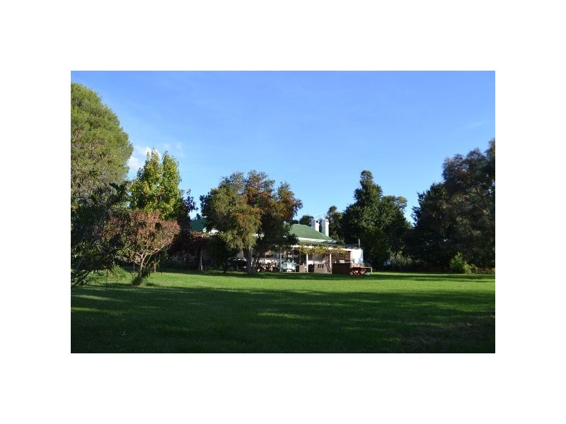 1 Hume Highway, Gundagai NSW 2722