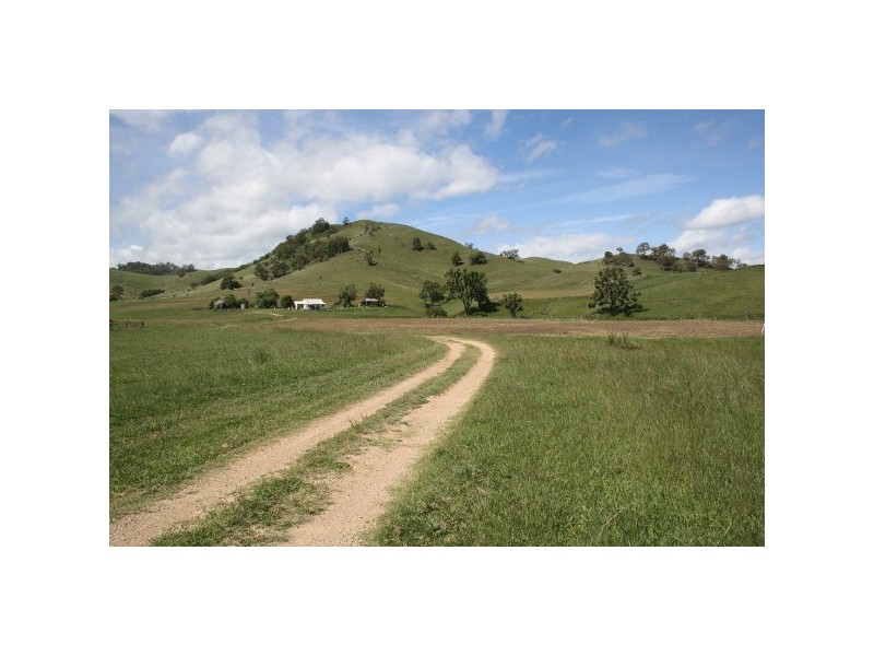 “Arkana” 1986 Sandy Creek Road, Muswellbrook NSW 2333