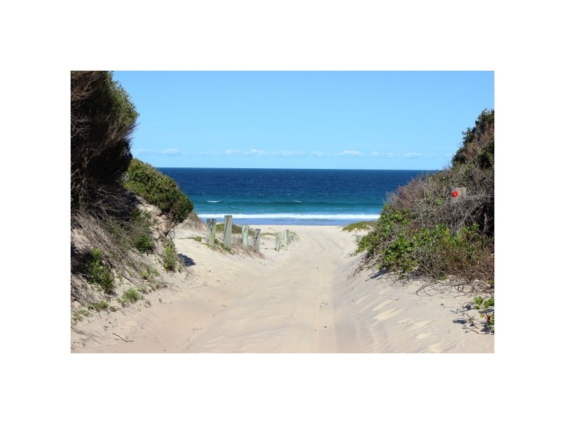 “Choose Your Own Special Name” 288 Mungo Brush Road, Hawks Nest NSW 2324