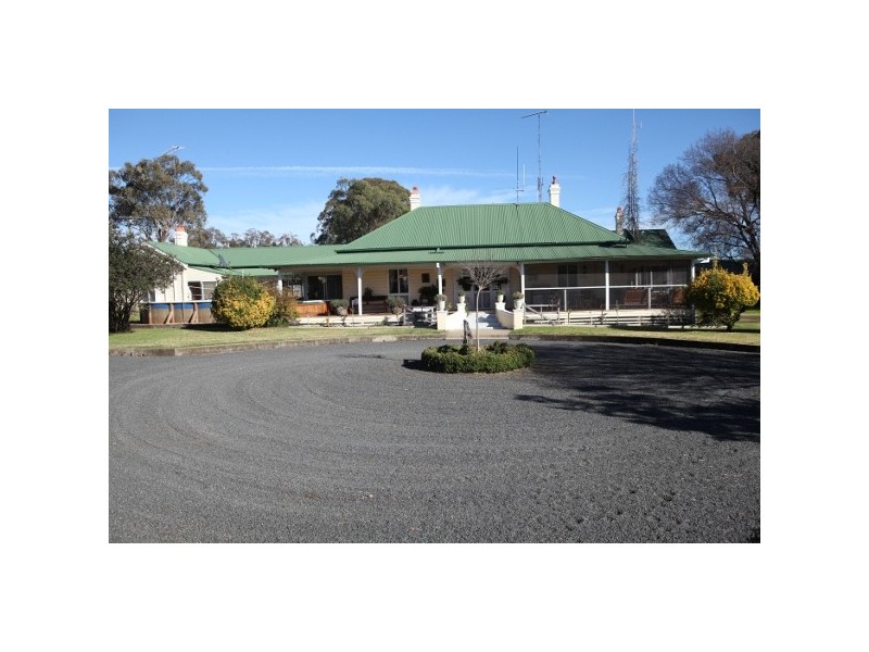 “Macintyre Station” 86 Macintyre Station Road, Bukkulla NSW 2360