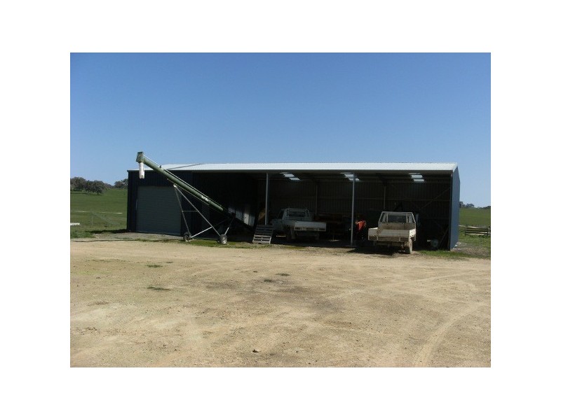 “The Poplars” 14 Wee Jasper Road, Wyangle NSW 2720