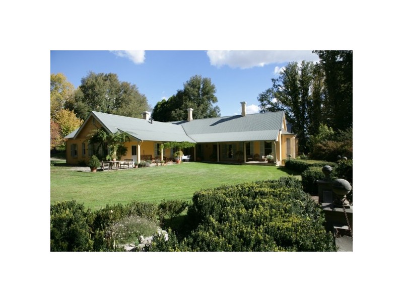 “Mona” 140 Little River Road, Braidwood NSW 2622