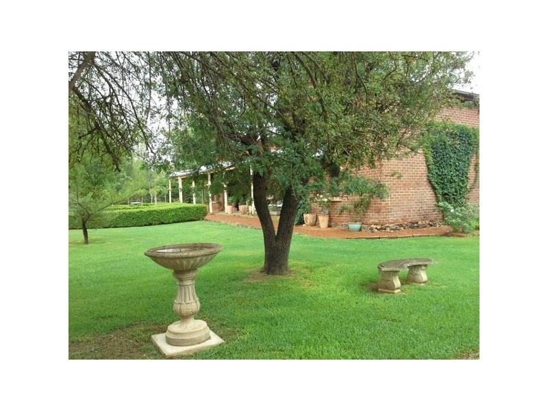 “Bongalong” 612 Finlays Lane, Muttama NSW 2722