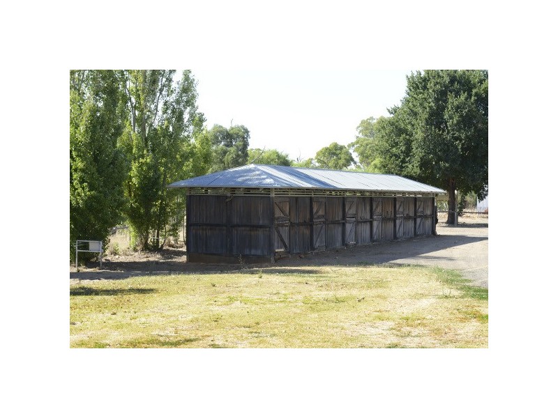 “Bongalong” 612 Finlays Lane, Muttama NSW 2722