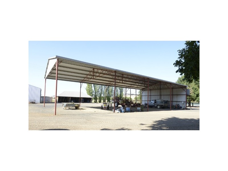 “Bongalong” 612 Finlays Lane, Muttama NSW 2722