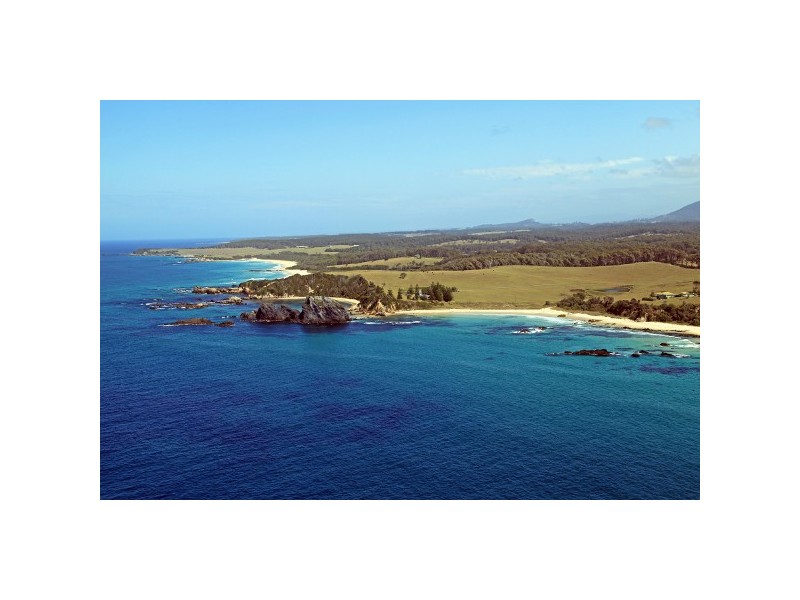 “Glasshouse Rocks Estate” 208 Glasshouse Rocks Road, Narooma NSW 2546