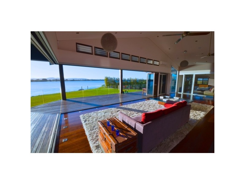 Palmers Island NSW 2463