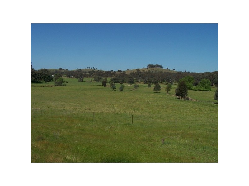“Davislea” 2076 Taylors Flat Road, Boorowa NSW 2586