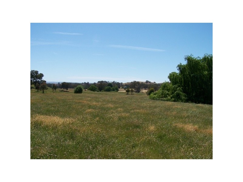 “Davislea” 2076 Taylors Flat Road, Boorowa NSW 2586