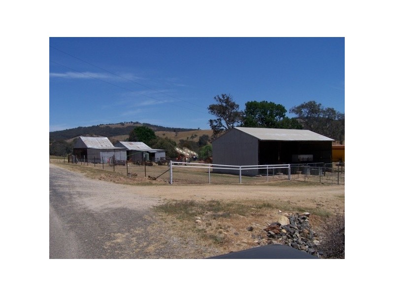 “Davislea” 2076 Taylors Flat Road, Boorowa NSW 2586