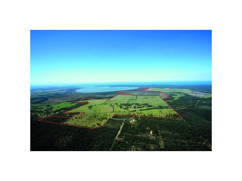“Clarence Peak” 869 Brooms Head, Taloumbi NSW 2463