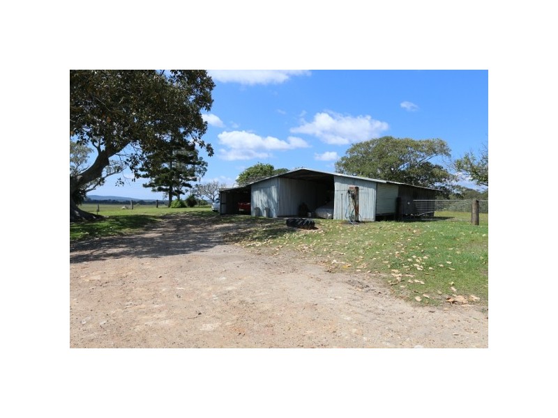 “Clarence Peak” 869 Brooms Head, Taloumbi NSW 2463