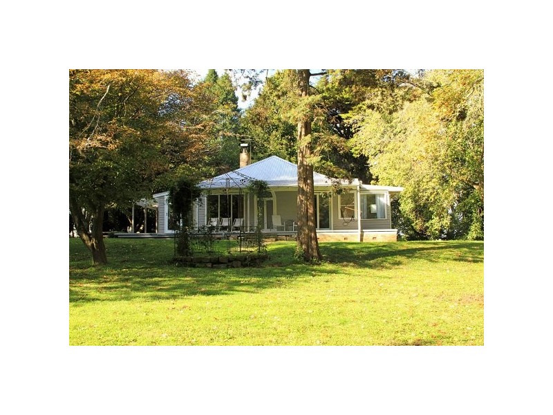 ” Royalla” 375 Pearsons Lane, Robertson NSW 2577
