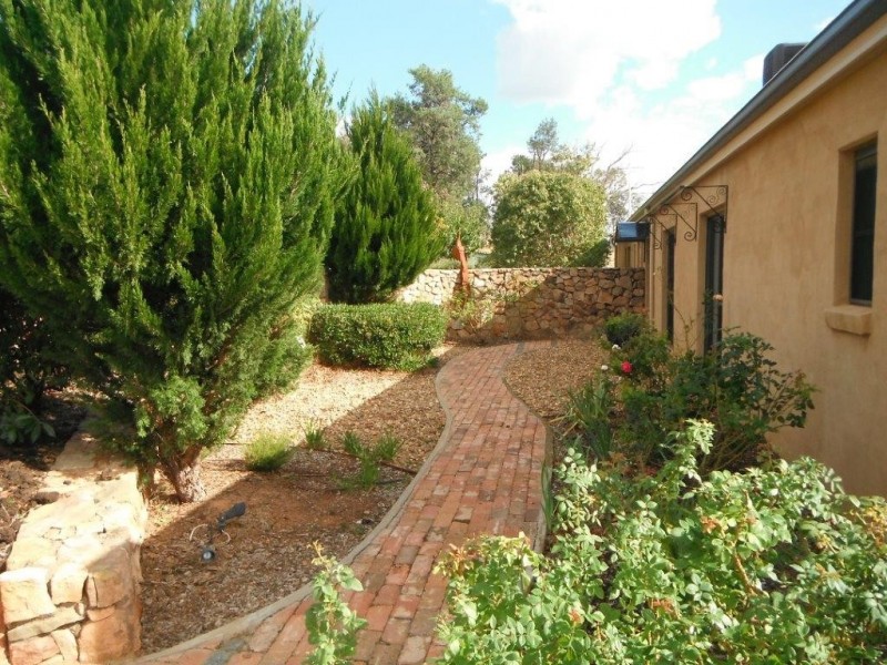 “Galwary” 1004 Amaroo Way, Eugowra NSW 2806