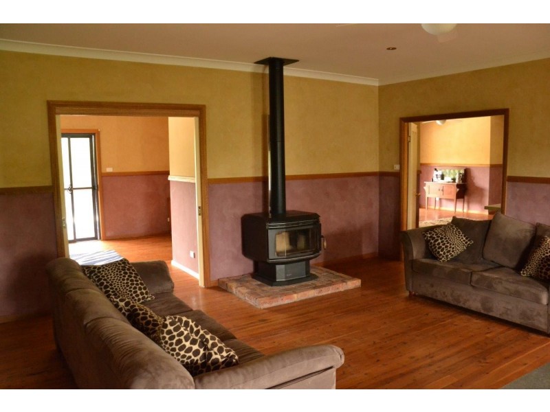 “Fosterton Lodge 208 Moylans Road, Fosterton NSW 2420