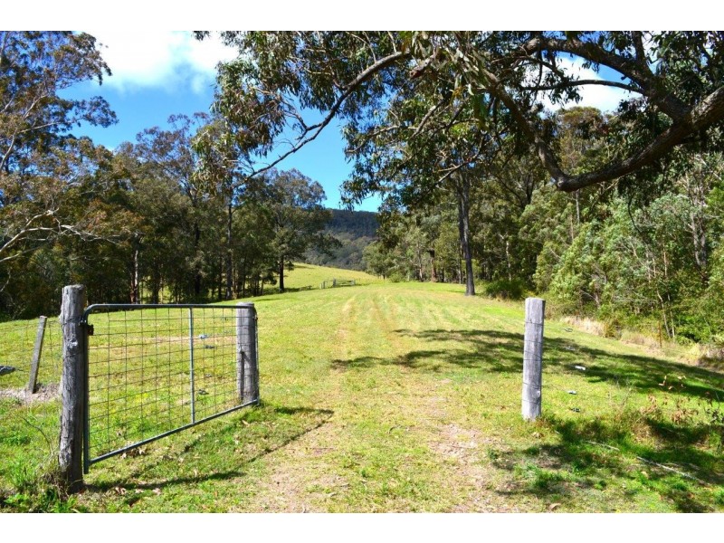 “Fosterton Lodge 208 Moylans Road, Fosterton NSW 2420