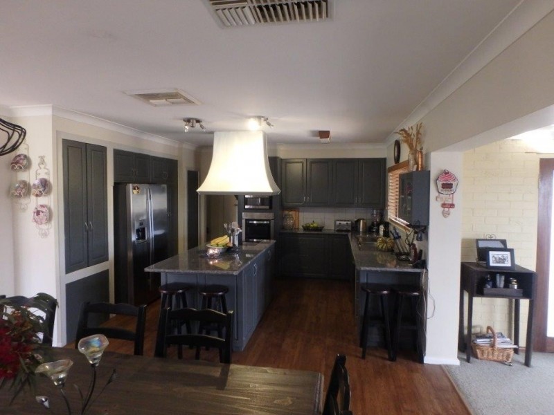 “Amaroo” 3553 Gundagai Road, Junee NSW 2663
