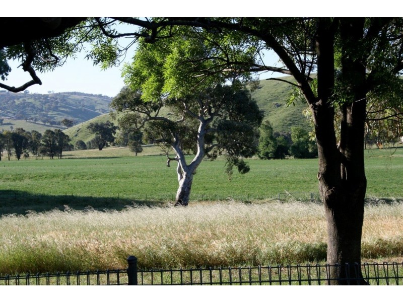 “Spillbury” 307 Burra Road, Gundagai NSW 2722