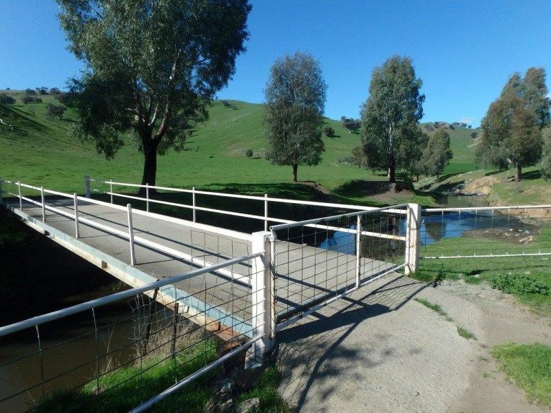 “Spillbury” 307 Burra Road, Gundagai NSW 2722