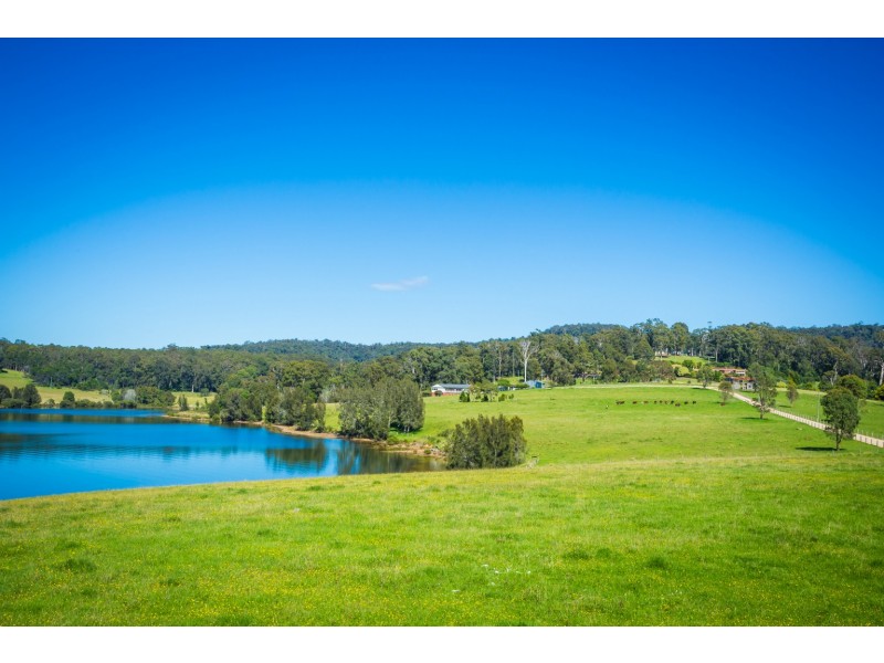 “Wagonga” 313 Riverview Road, Narooma NSW 2546