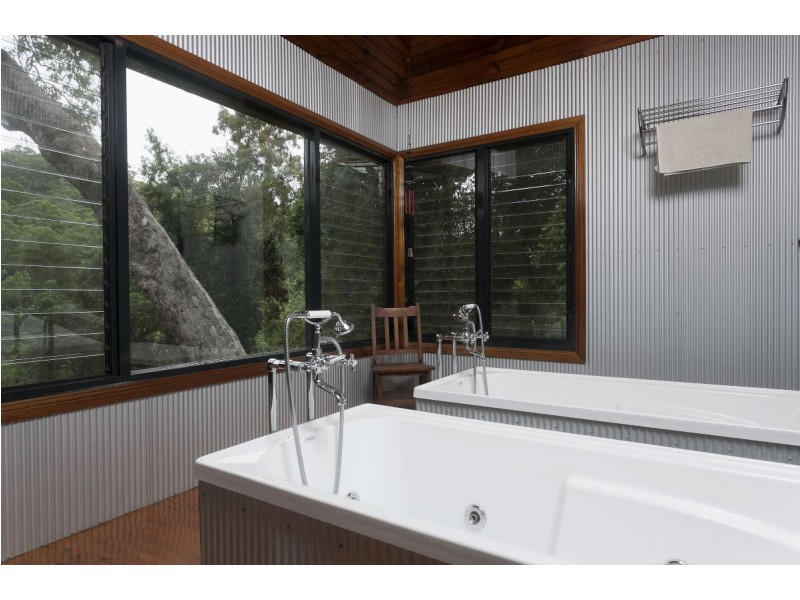 “Gully Falls House” 253 Wangat Trig Road, Dungog NSW 2420