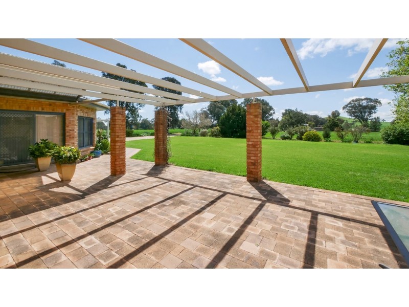 46 Carro Park Road, Cowra NSW 2794