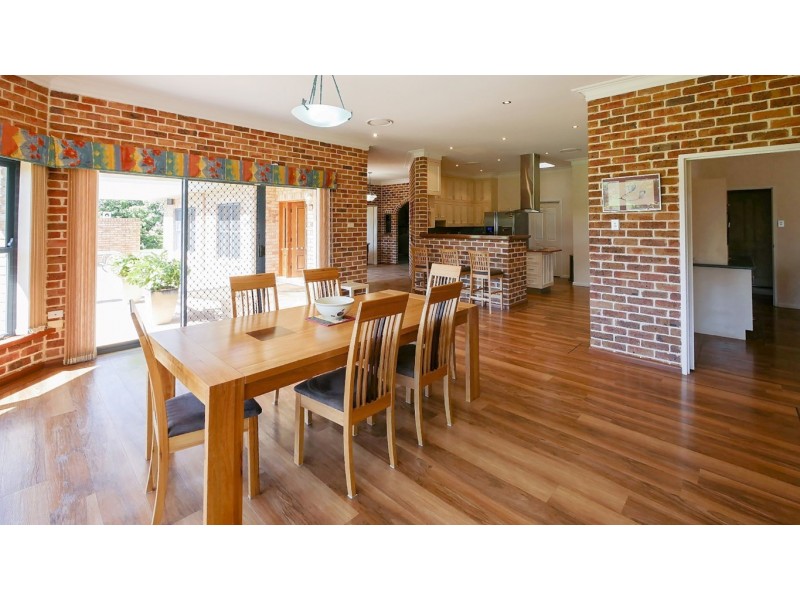 46 Carro Park Road, Cowra NSW 2794