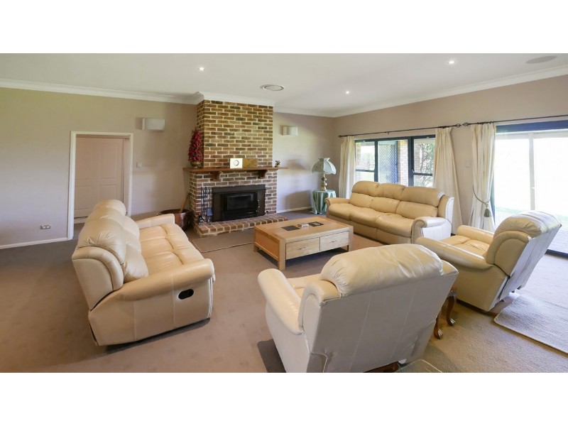 46 Carro Park Road, Cowra NSW 2794