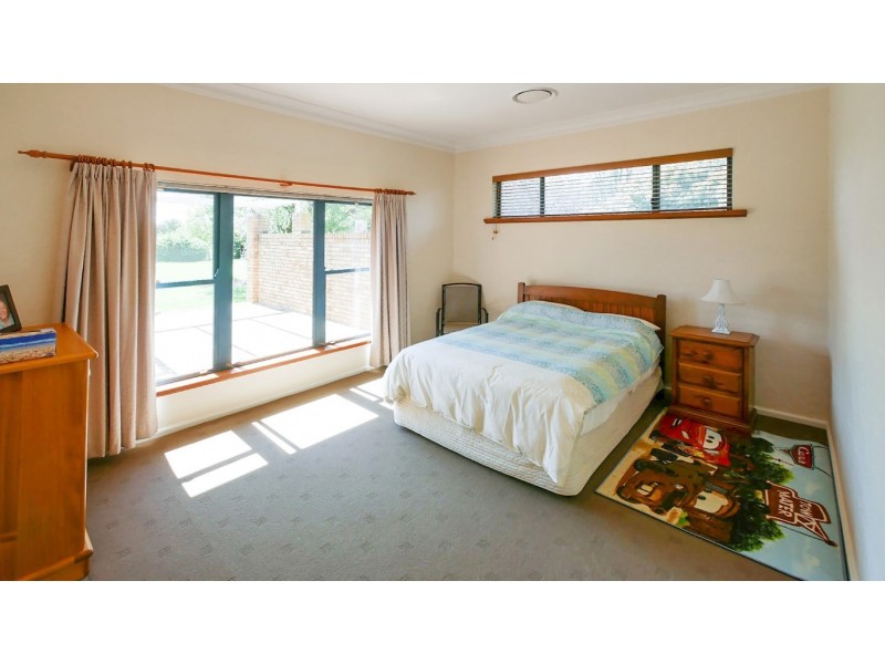 46 Carro Park Road, Cowra NSW 2794